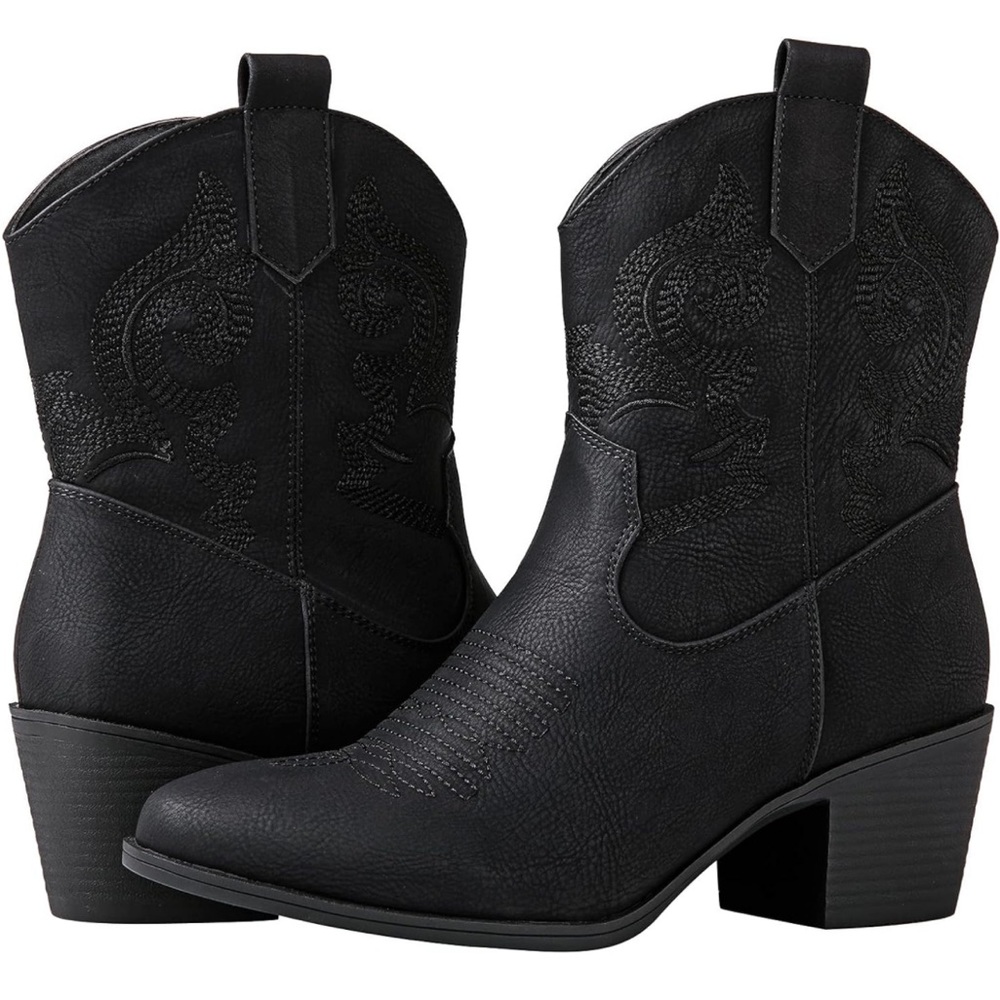 Western cowboy boots size 9